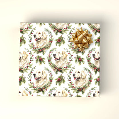 Golden Retriever Christmas Wreath Wrapping Paper — wrapped gift presentation